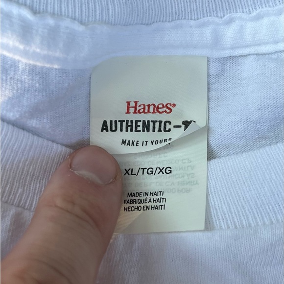 Selling Vintage Anthony Brown UGA College Sports Tee. Size XL like new condition - Picture 2 of 3